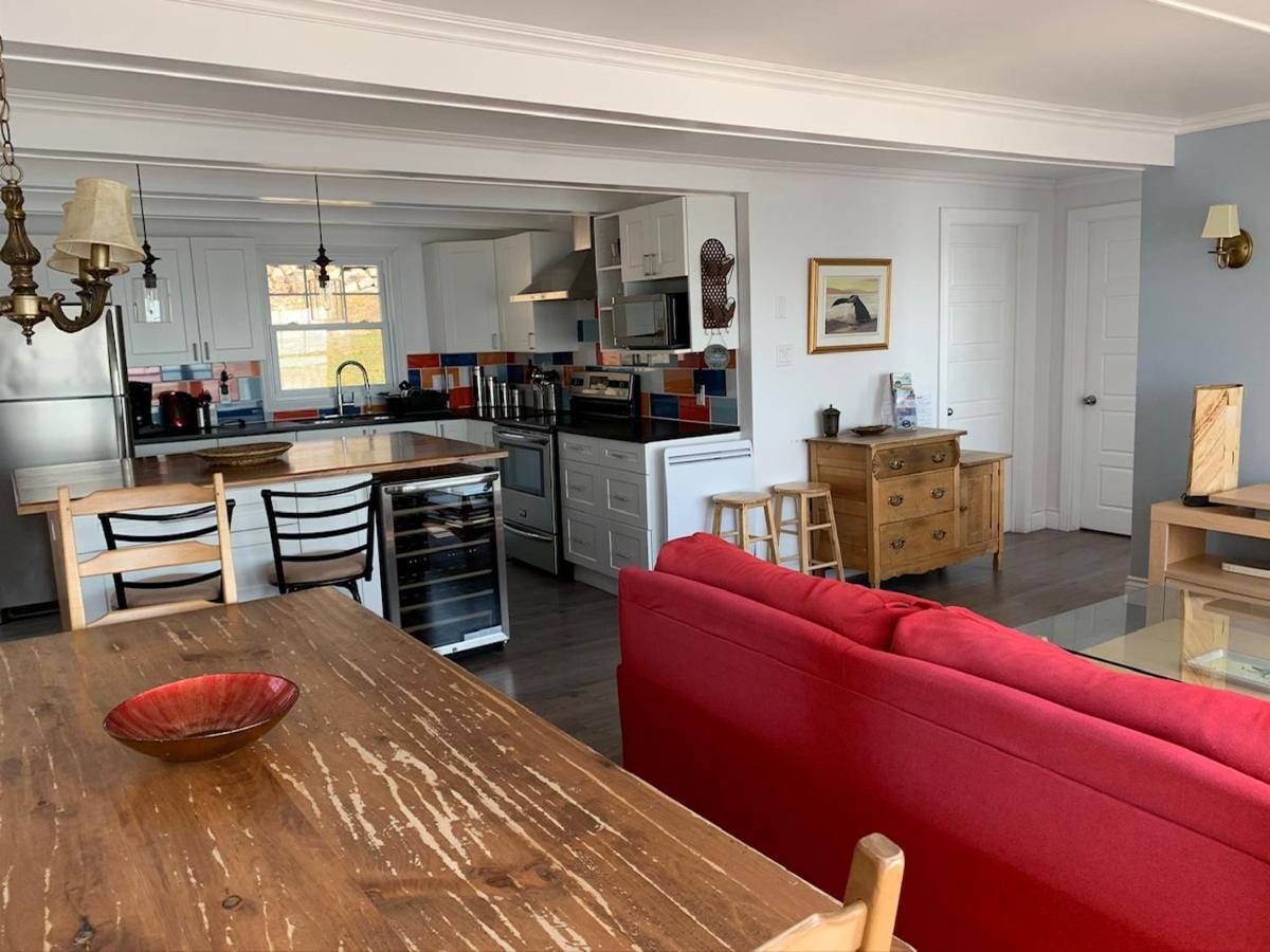 Chalet Chez Les Petit Grandes-Bergeronnes Esterno foto