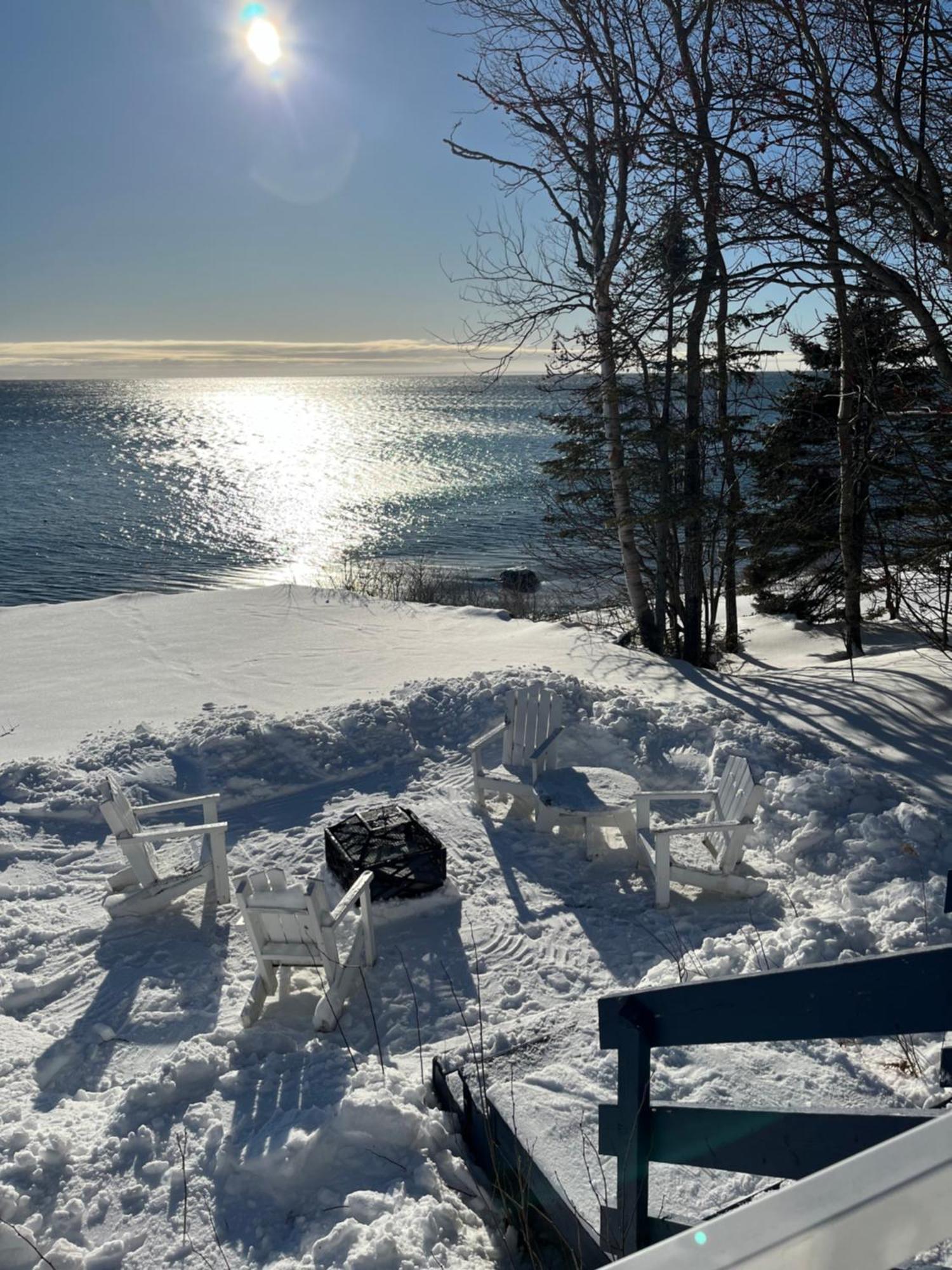 Chalet Chez Les Petit Grandes-Bergeronnes Esterno foto